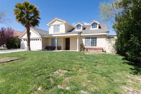 4325 Avoca Ave, Palmdale, CA 93552 photo 3