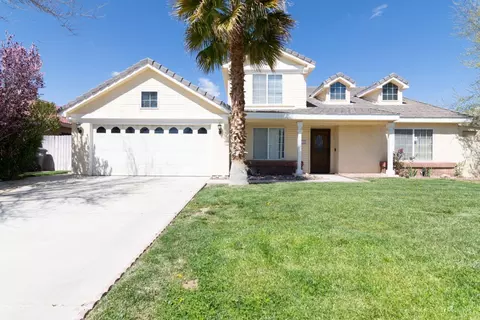 4325 Avoca Ave, Palmdale, CA 93552 photo 4