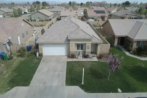533 Cobb Rd, Lancaster, CA 93535 photo 3