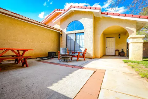 1833 Einstein St, Lancaster, CA 93535 photo 5