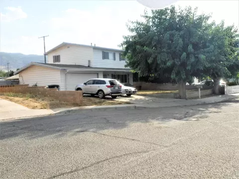 206 Bartlett St, Tehachapi, CA 93561 photo 1