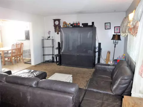 206 Bartlett St, Tehachapi, CA 93561 photo 6
