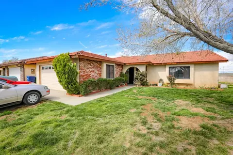 44941 Laszlo St, Lancaster, CA 93534 photo 1
