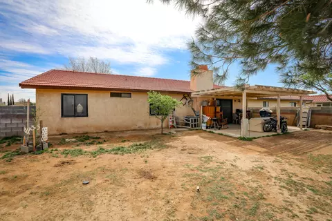 44941 Laszlo St, Lancaster, CA 93534 photo 17