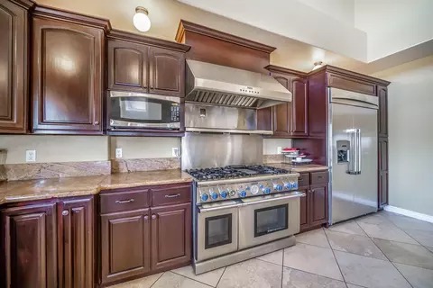 4025 E Ave T-2 E, Palmdale, CA 93552 photo 12