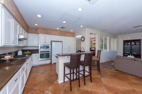 19916 Sassoon Pl, Saugus, CA 91350 photo 10