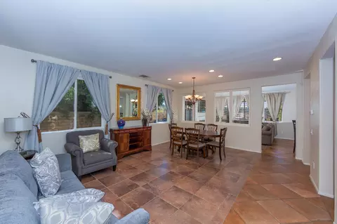 19916 Sassoon Pl, Saugus, CA 91350 photo 5