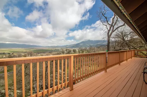 29001 Doral Pl, Tehachapi, CA 93561 photo 4