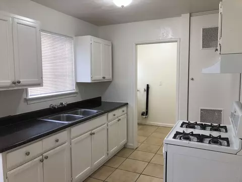 45521 Fig Ave, Lancaster, CA 93534 photo 2