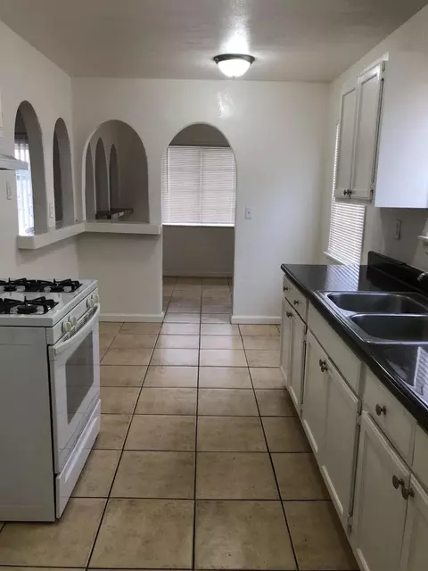 45521 Fig Ave, Lancaster, CA 93534 photo 4