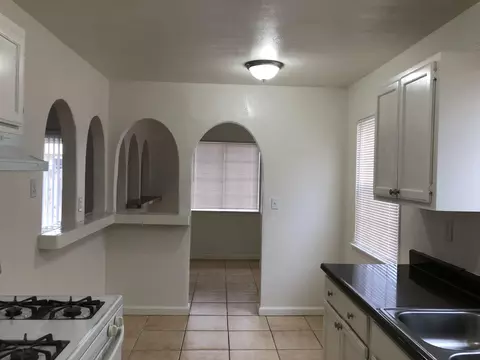 45521 Fig Ave, Lancaster, CA 93534 photo 5