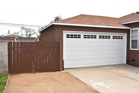 706 Broadacres Ave N, Compton, CA 90220 photo 20