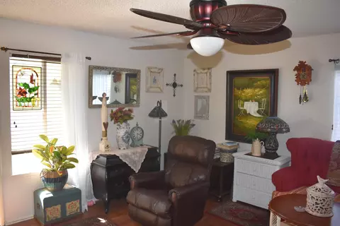 43000 Guyman Ave, Lancaster, CA 93536 photo 3