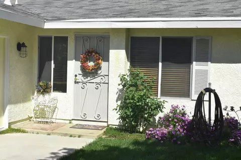 43000 Guyman Ave, Lancaster, CA 93536 photo 2