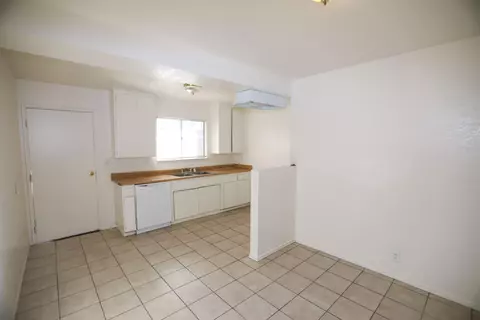 534 Lingard St E, Lancaster, CA 93535 photo 4