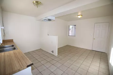 534 Lingard St E, Lancaster, CA 93535 photo 5