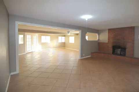 534 Lingard St E, Lancaster, CA 93535 photo 6