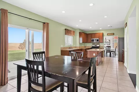 43422 Tranquility Ct, Lancaster, CA 93535 photo 15