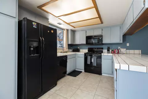 3542 Spice St, Lancaster, CA 93536 photo 9
