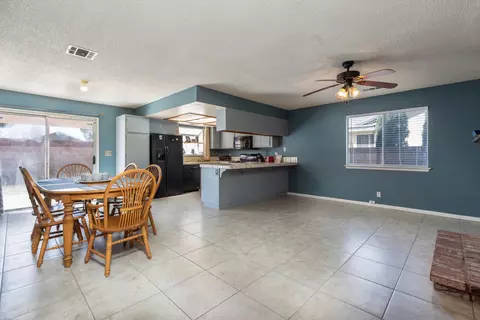 3542 Spice St, Lancaster, CA 93536 photo 7