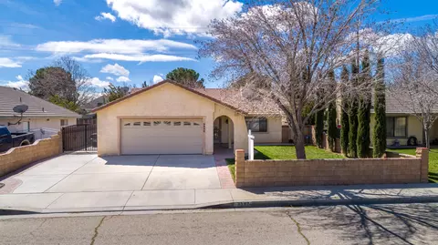 3542 Spice St, Lancaster, CA 93536 photo 1