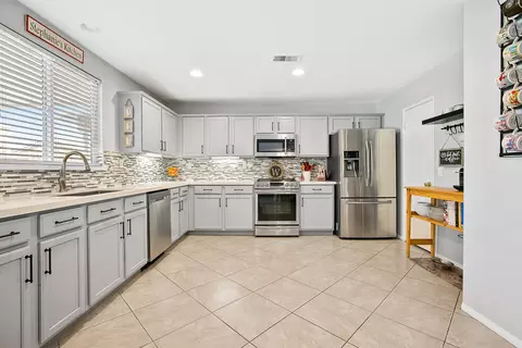 45719 Caledonia Ct, Lancaster, CA 93534 photo 12