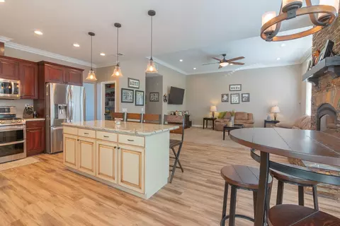 6041 Devonshire Dr, Palmdale, CA 93551 photo 13