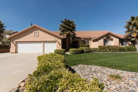 6041 Devonshire Dr, Palmdale, CA 93551 photo 1