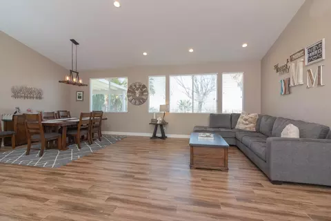 6041 Devonshire Dr, Palmdale, CA 93551 photo 10