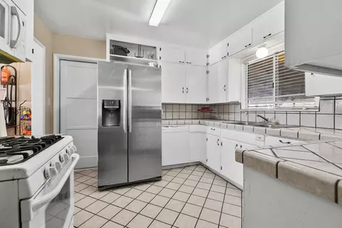 44940 Kingtree Ave, Lancaster, CA 93534 photo 14