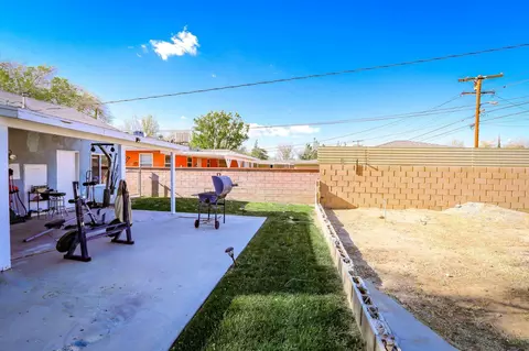 44940 Kingtree Ave, Lancaster, CA 93534 photo 25
