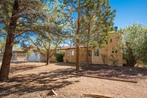 47120 145th St E, Lancaster, CA 93535 photo 2