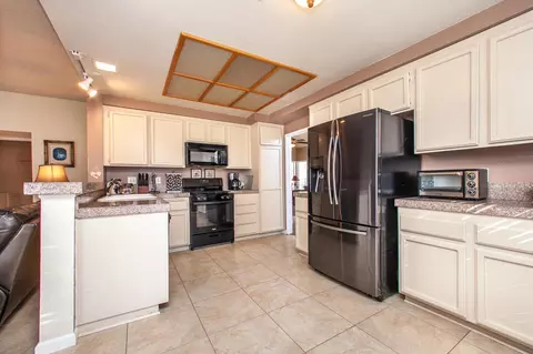 3330 Denham Dr, Palmdale, CA 93551 photo 8