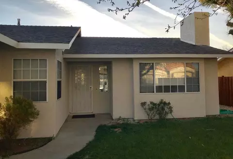 37237 55th Street St E, Palmdale, CA 93552 photo 1