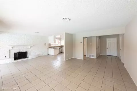 38465 2nd St E, Palmdale, CA 93550 photo 3