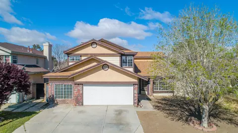 43647 Serenity Ct, Lancaster, CA 93535 photo 1