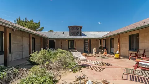 2528 Backus Rd, Mojave, CA 93501 photo 4