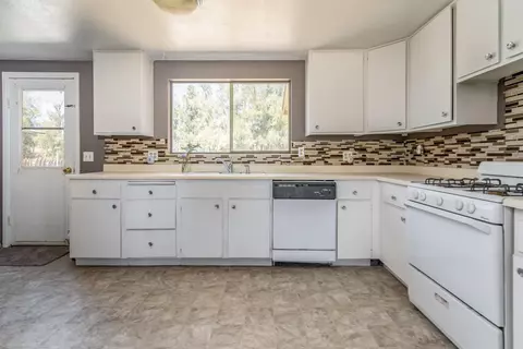 2528 Backus Rd, Mojave, CA 93501 photo 30