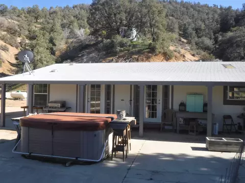 9640 Pine Grove Dr, Tehachapi, CA 93561 photo 18