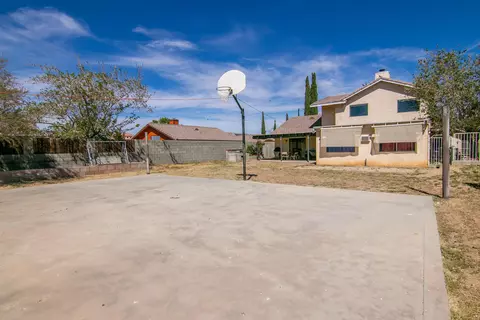 37757 Westview Dr, Palmdale, CA 93550 photo 32