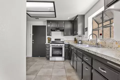 37757 Westview Dr, Palmdale, CA 93550 photo 21