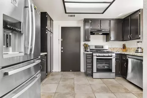 37757 Westview Dr, Palmdale, CA 93550 photo 20