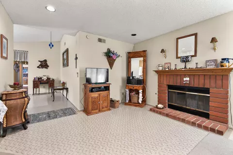 37031 29th Pl E, Palmdale, CA 93550 photo 6