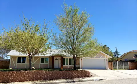 37452 17th St E, Palmdale, CA 93550 photo 1