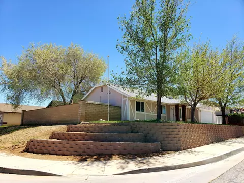 37452 17th St E, Palmdale, CA 93550 photo 9