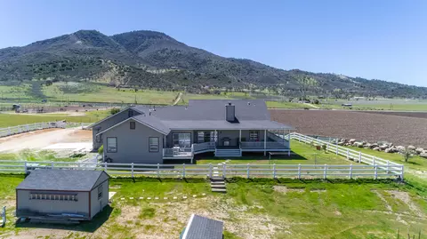 26165 Banducci Rd, Tehachapi, CA 93561 photo 6