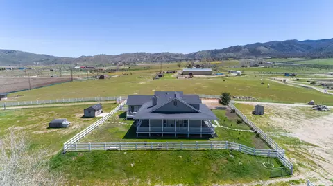 26165 Banducci Rd, Tehachapi, CA 93561 photo 8