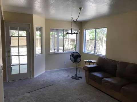 42833 Fenner Ave, Lancaster, CA 93536 photo 10