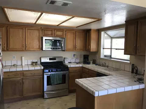 42833 Fenner Ave, Lancaster, CA 93536 photo 6