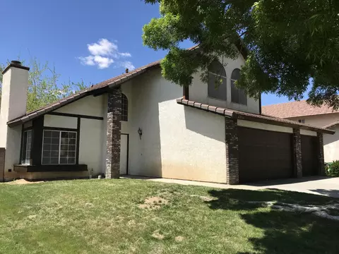 42833 Fenner Ave, Lancaster, CA 93536 photo 3